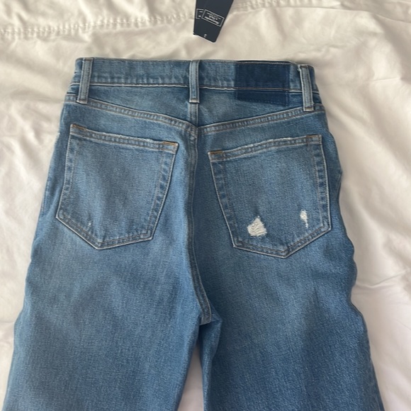 Abercrombie and Fitch Women’s “The 90s Straight Ultra High Rise” Jeans size 27 R - Picture 3 of 3